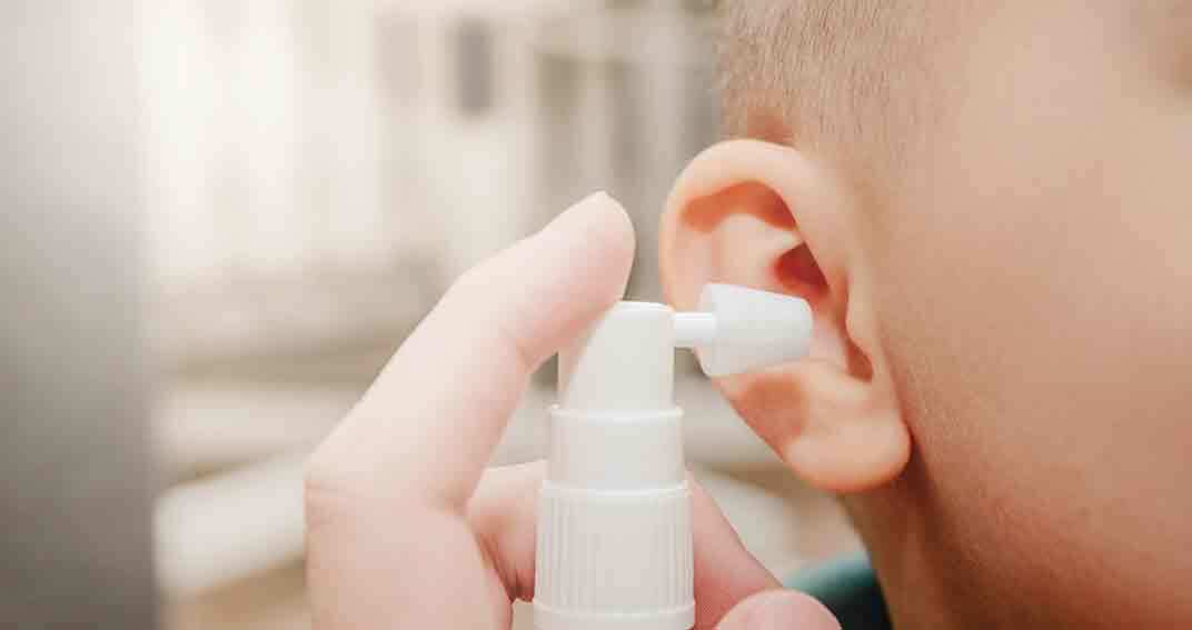« Comment nettoyer les oreilles d’un enfant sans Coton-Tige ? » Héléna, 34 ans