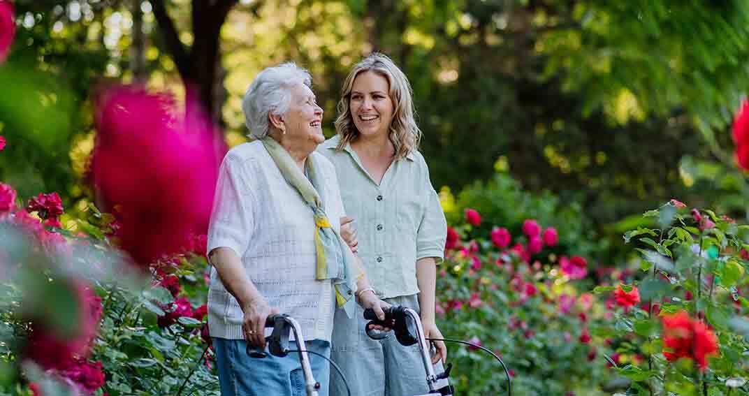 Épanouissement et bien-être : les jardins thérapeutiques au service des personnes âgées