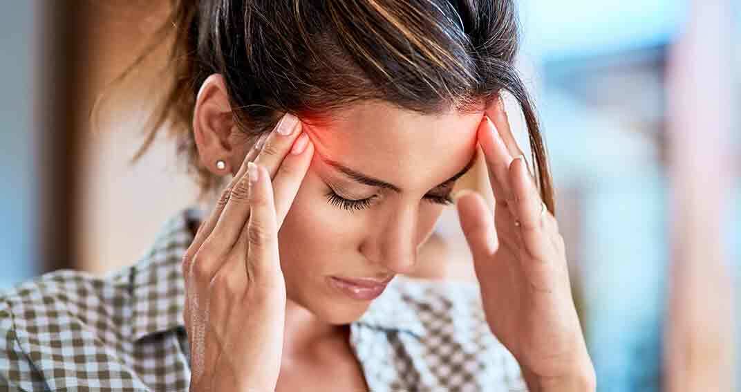 « J’ai souvent des maux de tête. Que faire si c’est une migraine ? » Gaëlle, 41 ans
