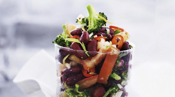 Salade de brocolis et haricots rouges au sésame