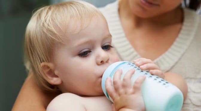 Allergie ou intolérance au lactose chez le nourrisson